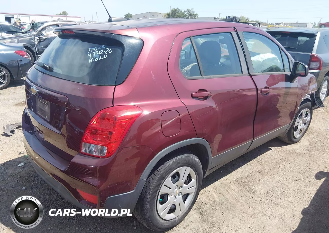 2017 Chevrolet Trax Ls VIN:3GNCJKSBXHL253143 - 4