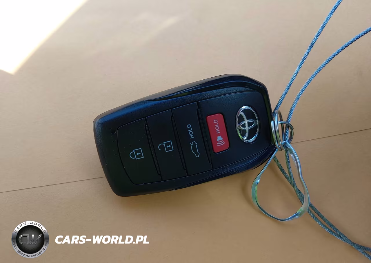 2026 Toyota Camry Xle VIN:4T1DAACK6TU229227 - 11