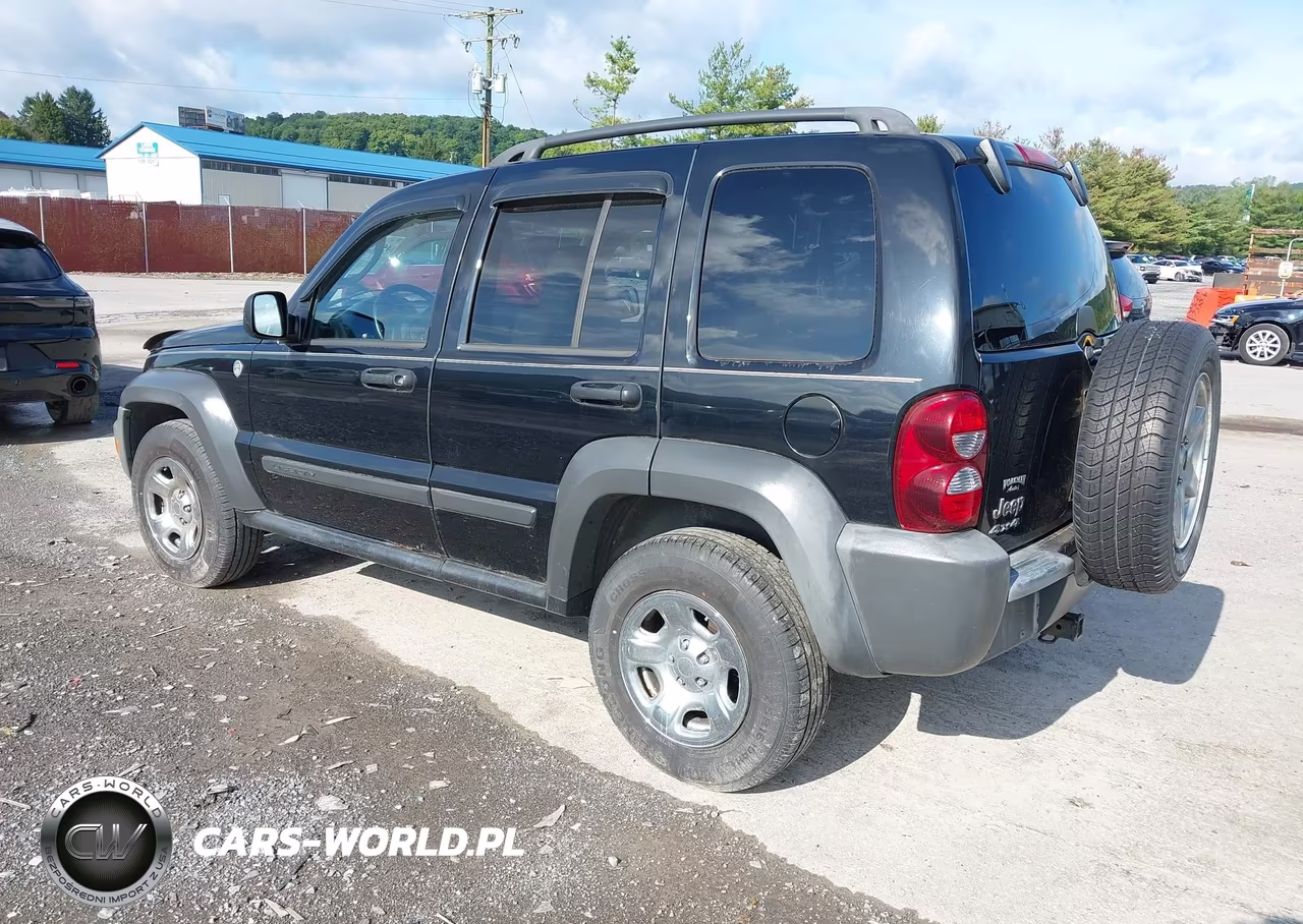 2006 Jeep Liberty Sport VIN:1J4GL48K86W182405 - 3