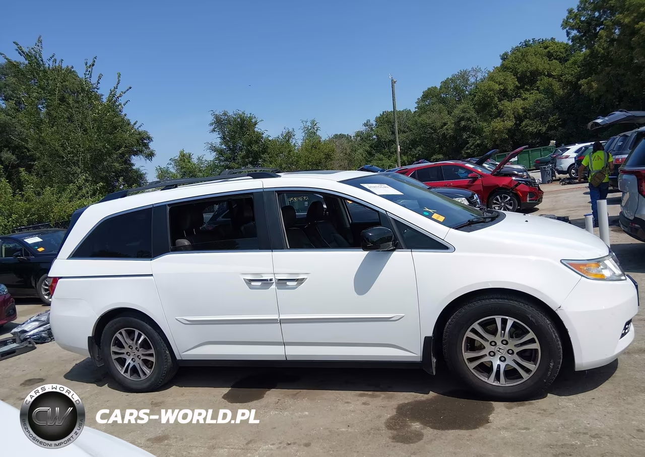 2011 Honda Odyssey Ex-L VIN:5FNRL5H6XBB030843 - 14