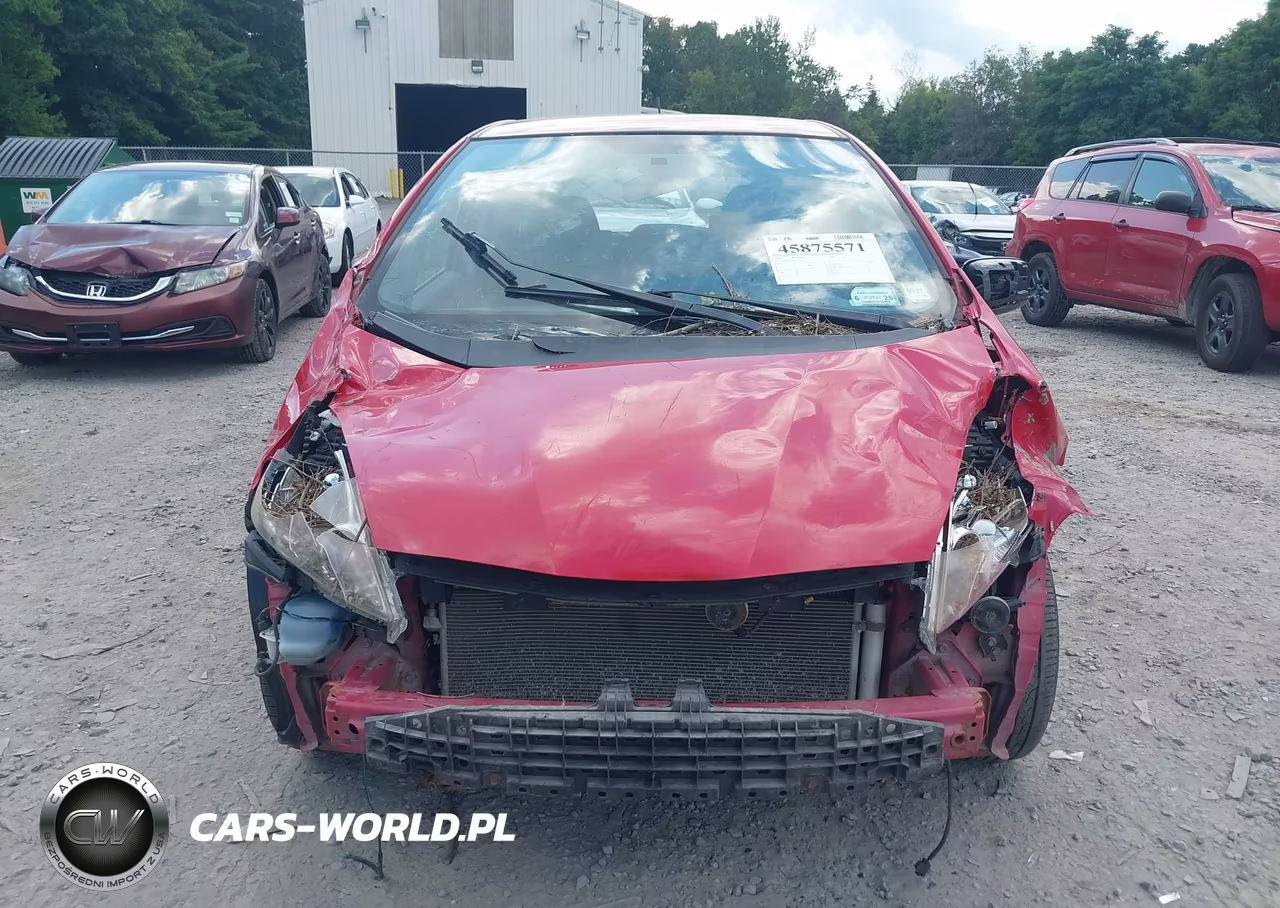 2010 Honda Fit Sport VIN:JHMGE8H44AC031773 - 12