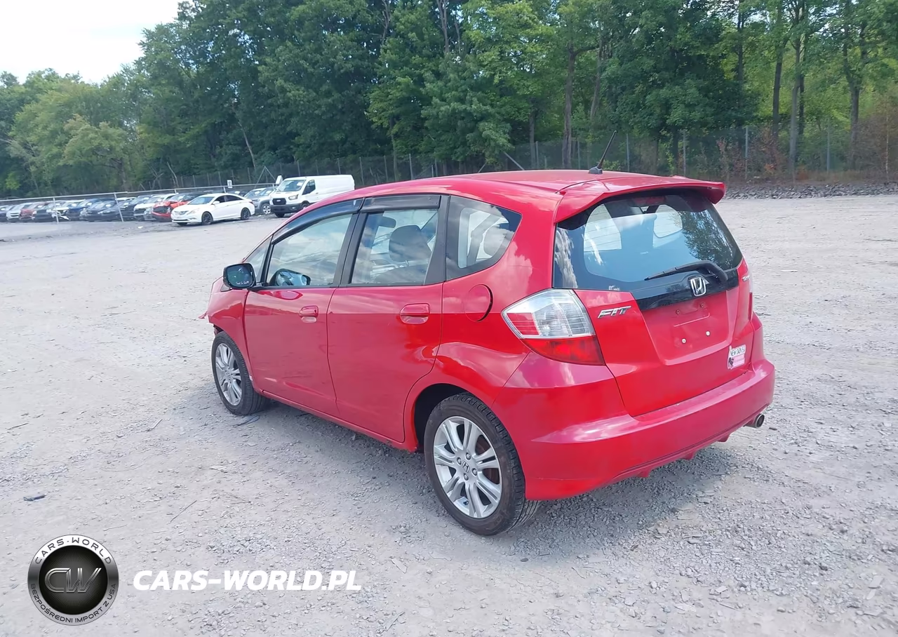 2010 Honda Fit Sport VIN:JHMGE8H44AC031773 - 3