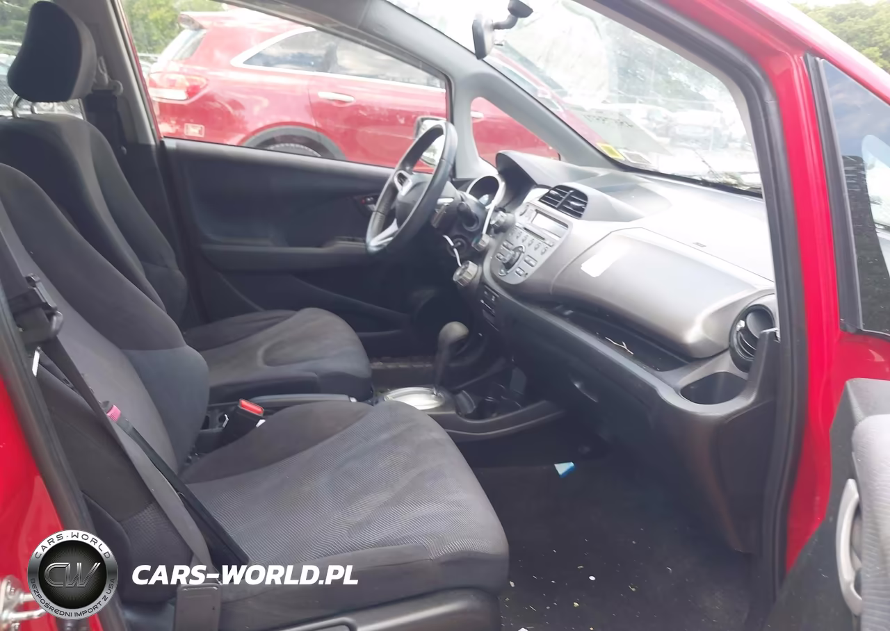 2010 Honda Fit Sport VIN:JHMGE8H44AC031773 - 5
