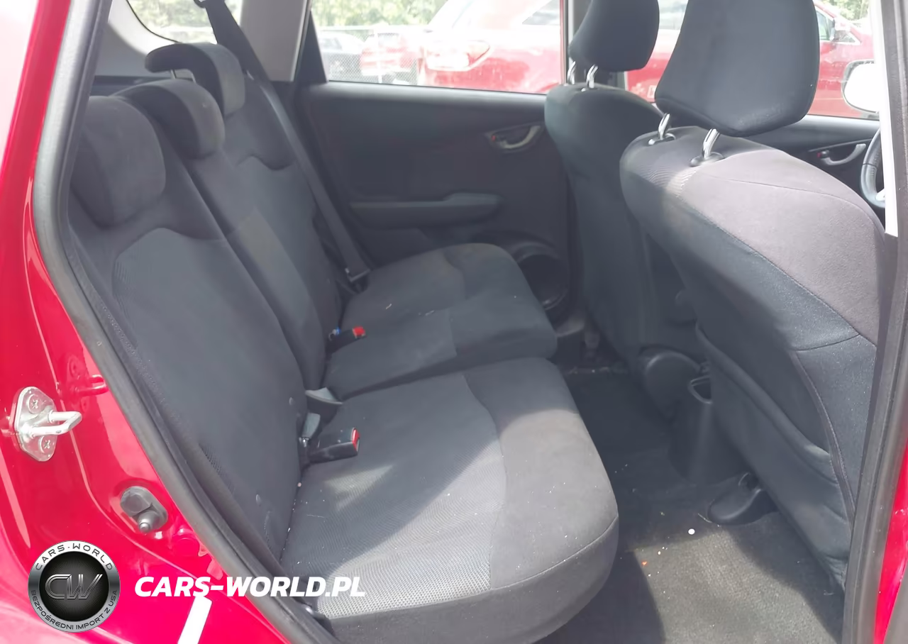 2010 Honda Fit Sport VIN:JHMGE8H44AC031773 - 8