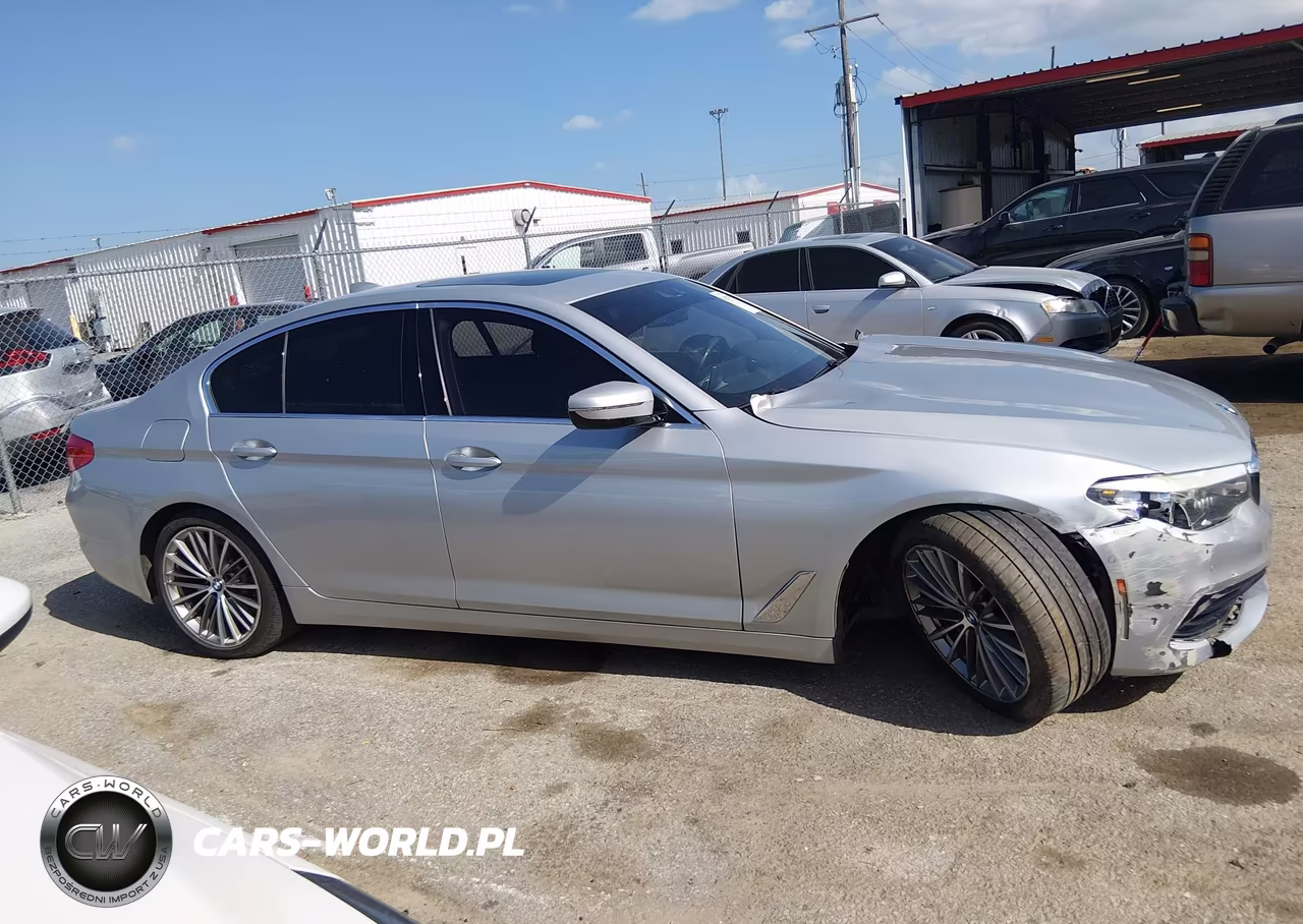 2019 BMW 530I VIN:WBAJA5C56KBX87403 - 13