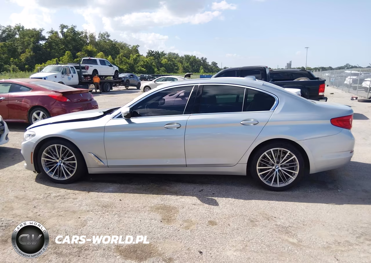 2019 BMW 530I VIN:WBAJA5C56KBX87403 - 14