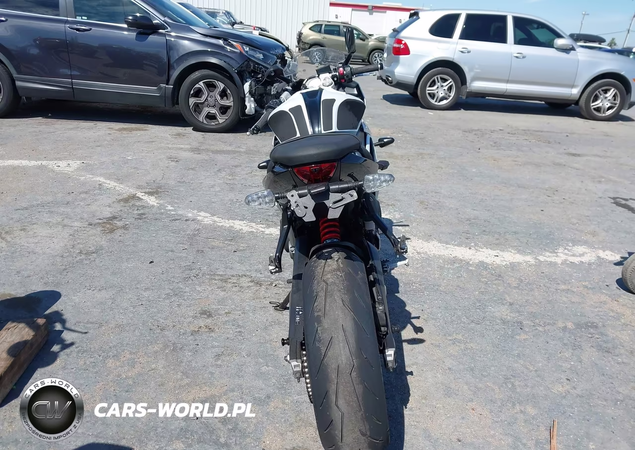 2025 Triumph Motorcycle Daytona 660 VIN:SMTL23UF8STBU9351 - 6
