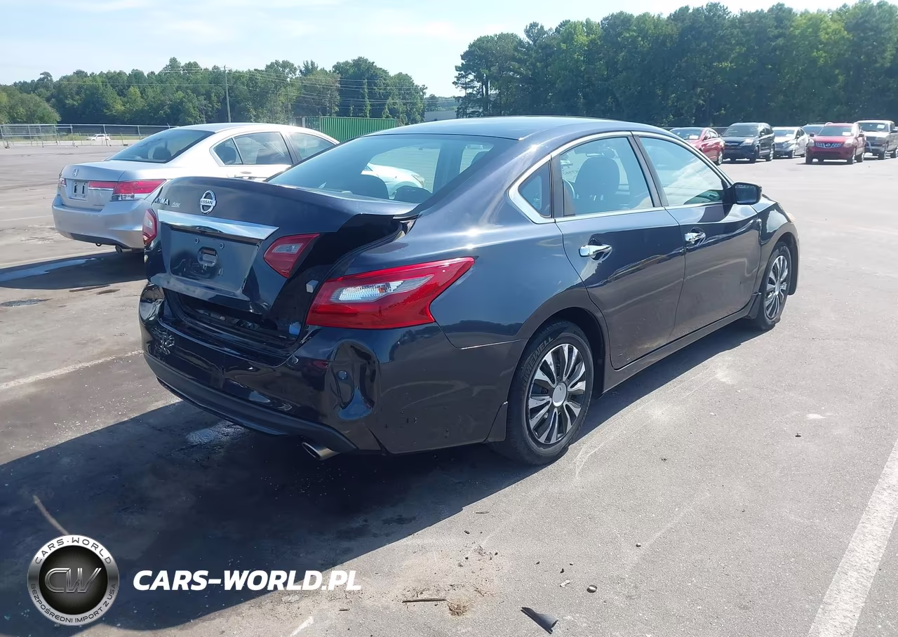 2018 Nissan Altima 2.5 S VIN:1N4AL3AP2JC210095 - 4