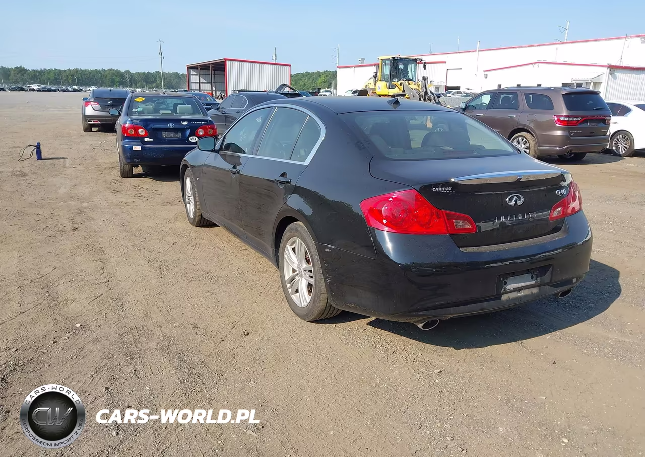 2015 Infiniti Q40 VIN:JN1CV6AP4FM501457 - 3
