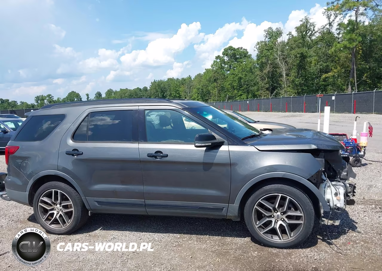 2016 Ford Explorer Sport VIN:1FM5K8GTXGGB77182 - 14