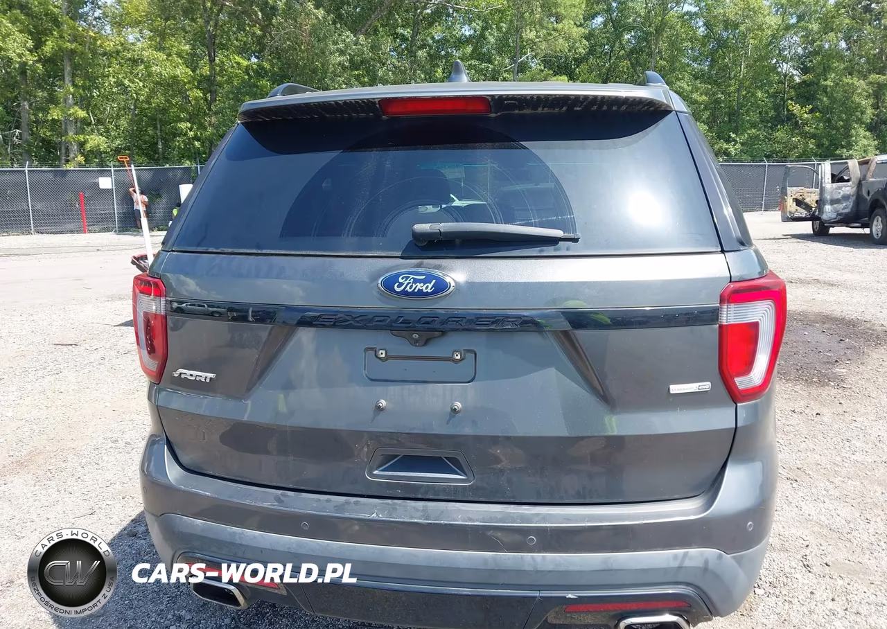 2016 Ford Explorer Sport VIN:1FM5K8GTXGGB77182 - 17