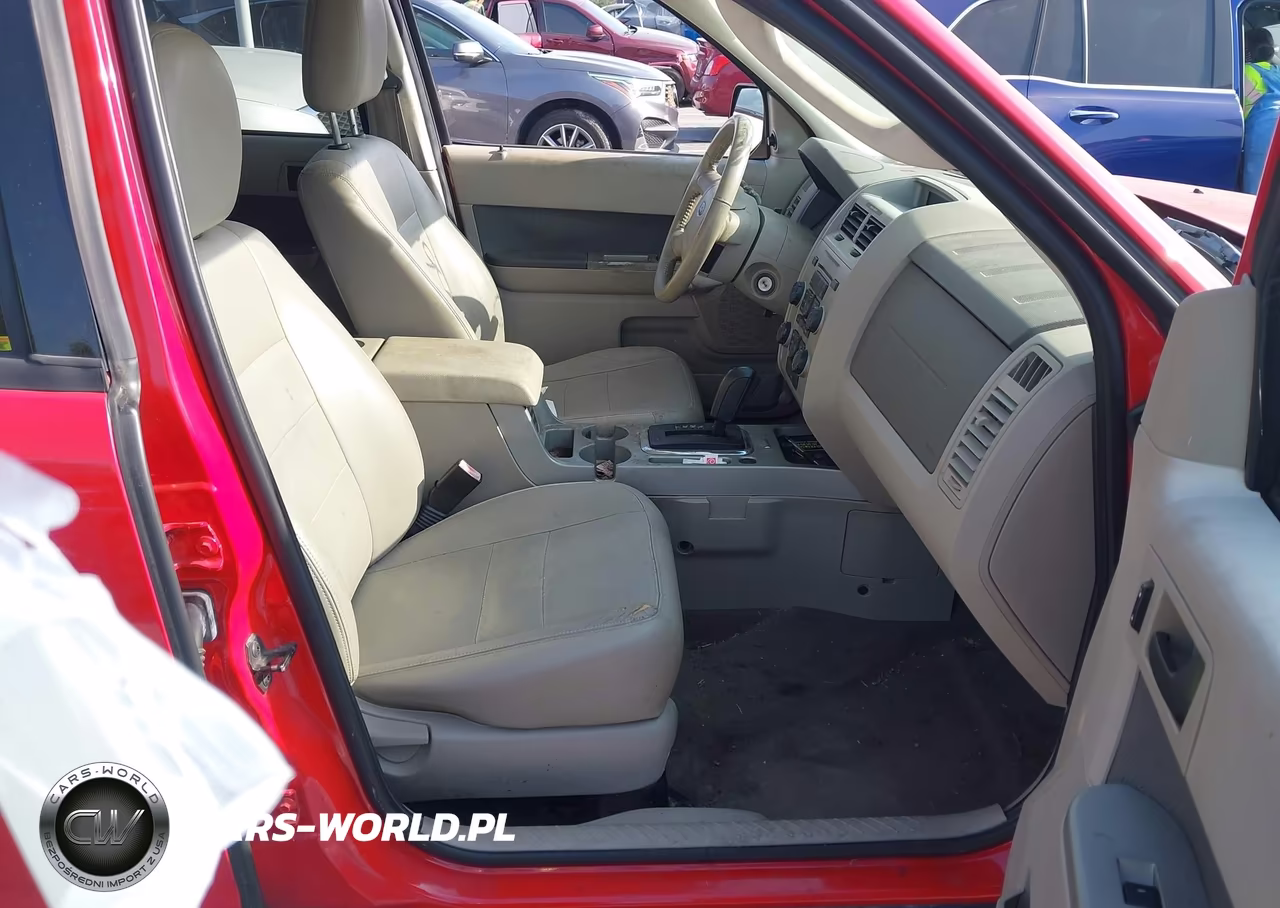 2009 Ford Escape Xlt VIN:1FMCU03G39KB00746 - 5