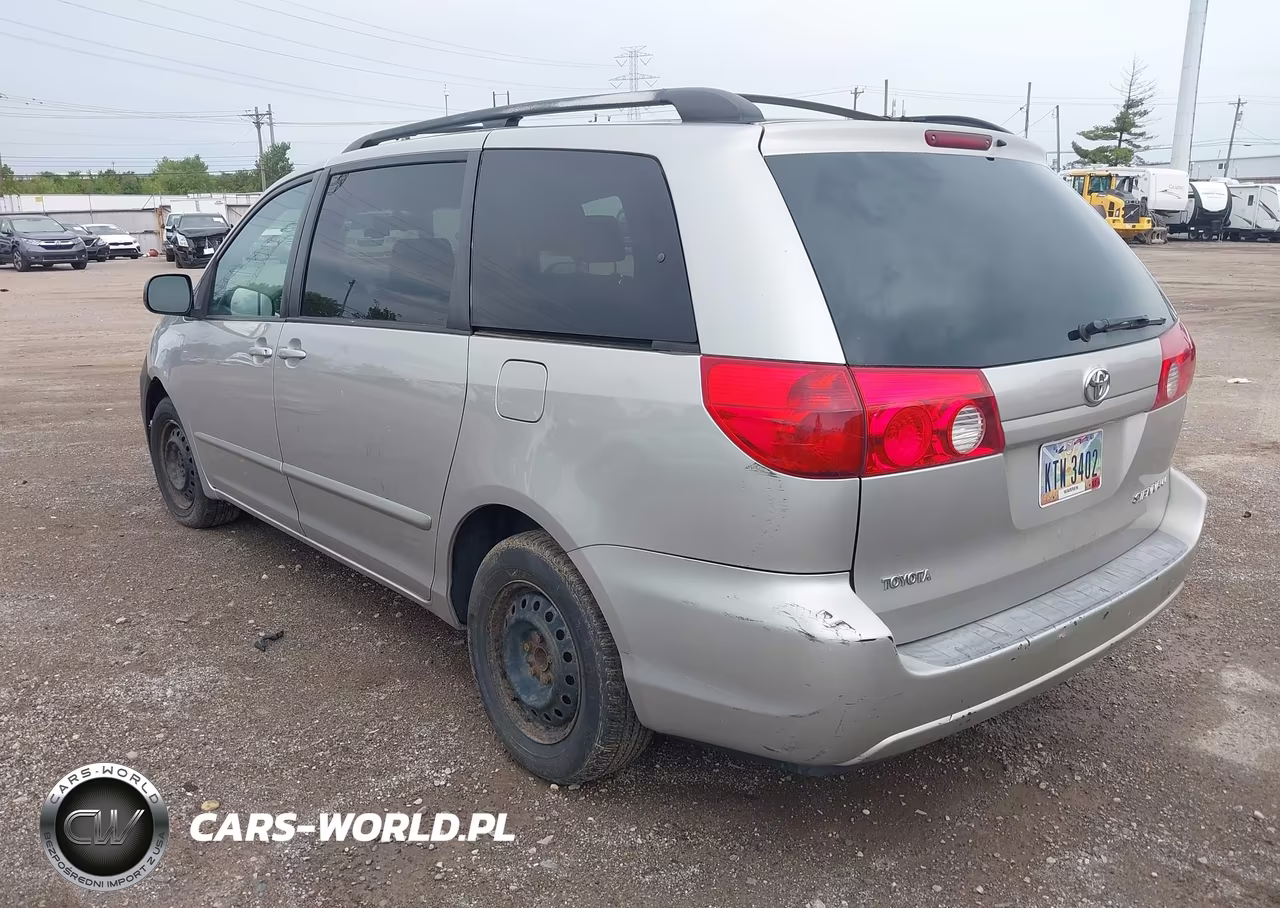 2006 Toyota Sienna Le VIN:5TDZA23C56S511702 - 3