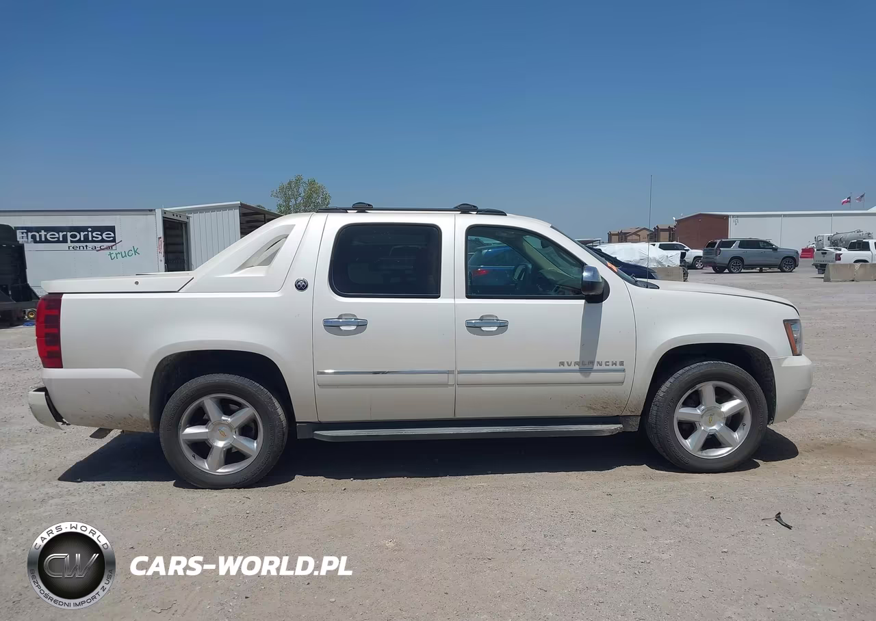 2013 Chevrolet Avalanche Ltz VIN:3GNTKGE78DG114021 - 13