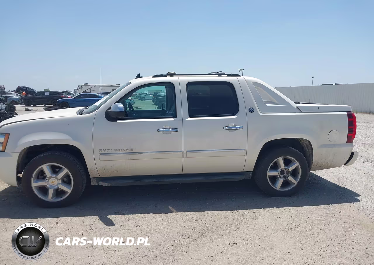 2013 Chevrolet Avalanche Ltz VIN:3GNTKGE78DG114021 - 14