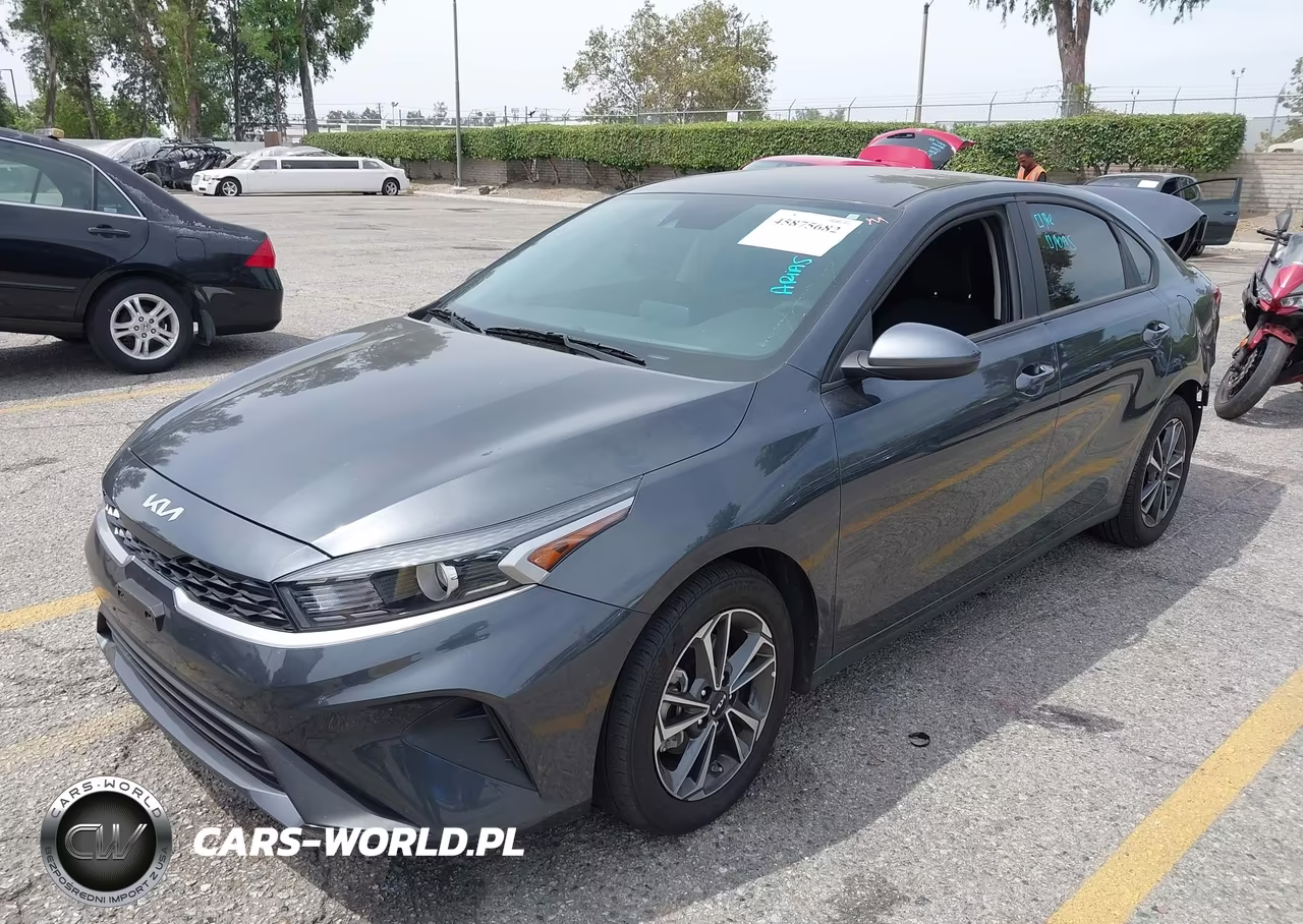 2024 Kia Forte Lxs VIN:3KPF24AD4RE742824 - 2