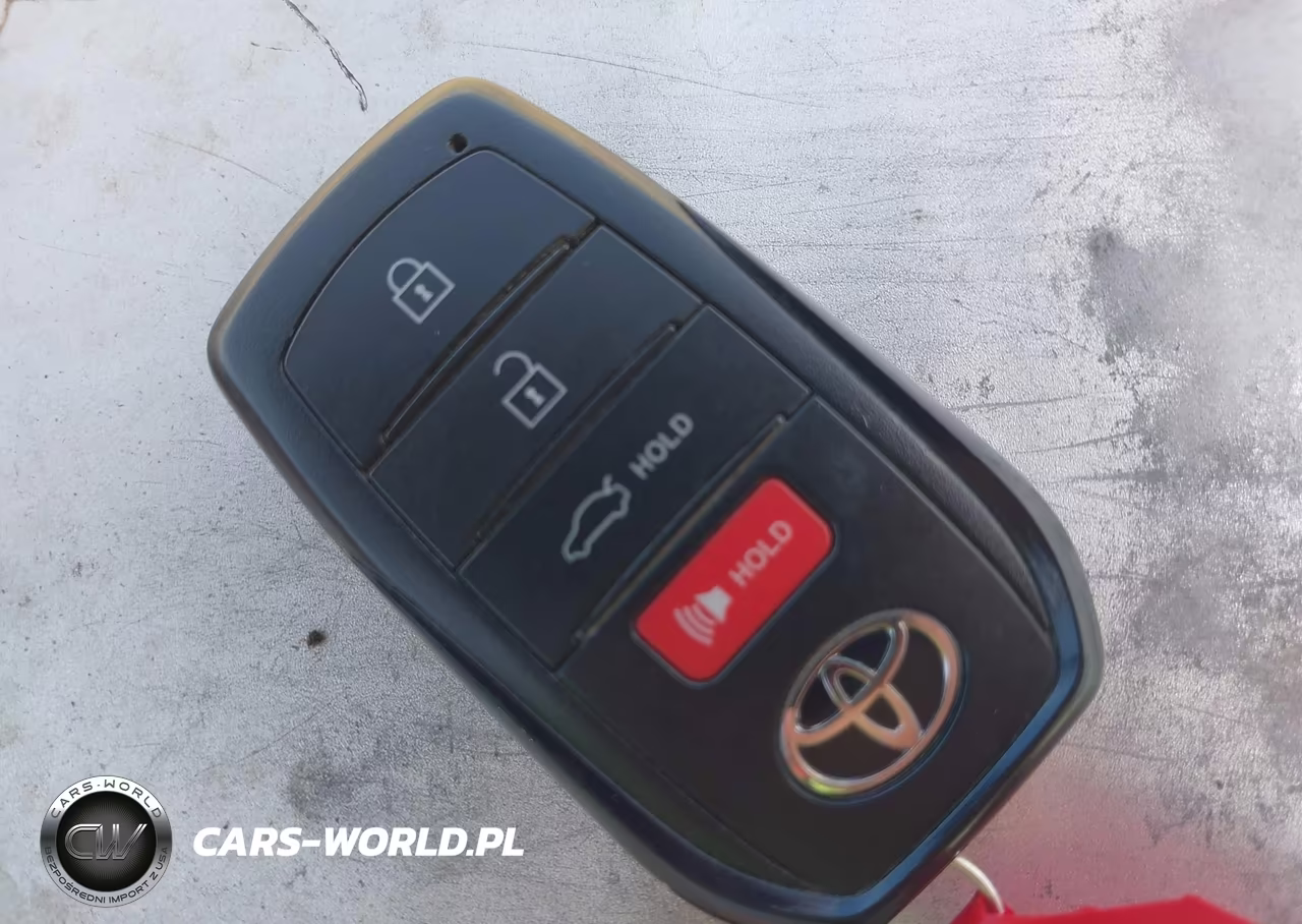 2026 Toyota Camry Le VIN:4T1DBADK2TU547356 - 11