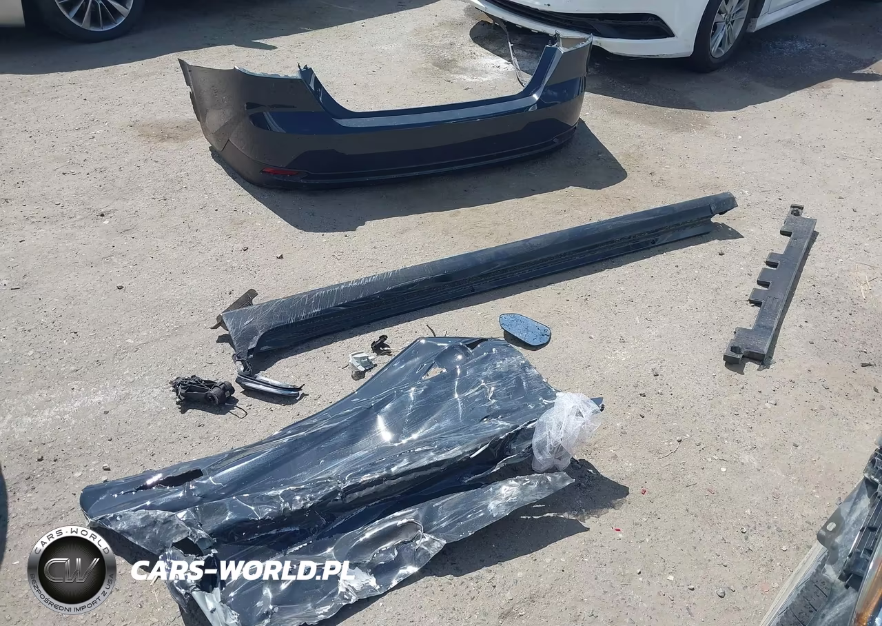 2026 Toyota Camry Le VIN:4T1DBADK2TU547356 - 12