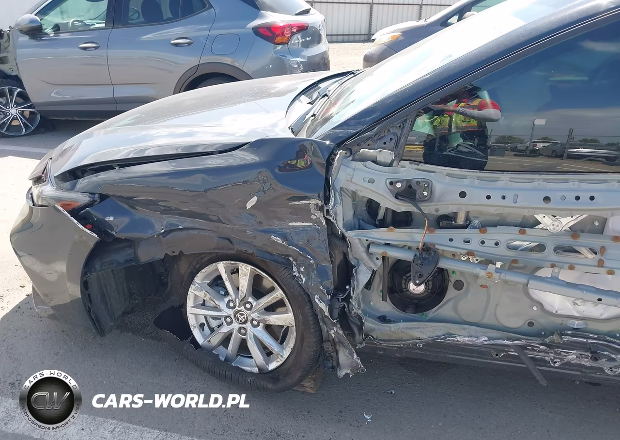 2026 Toyota Camry Le VIN:4T1DBADK2TU547356 - 15