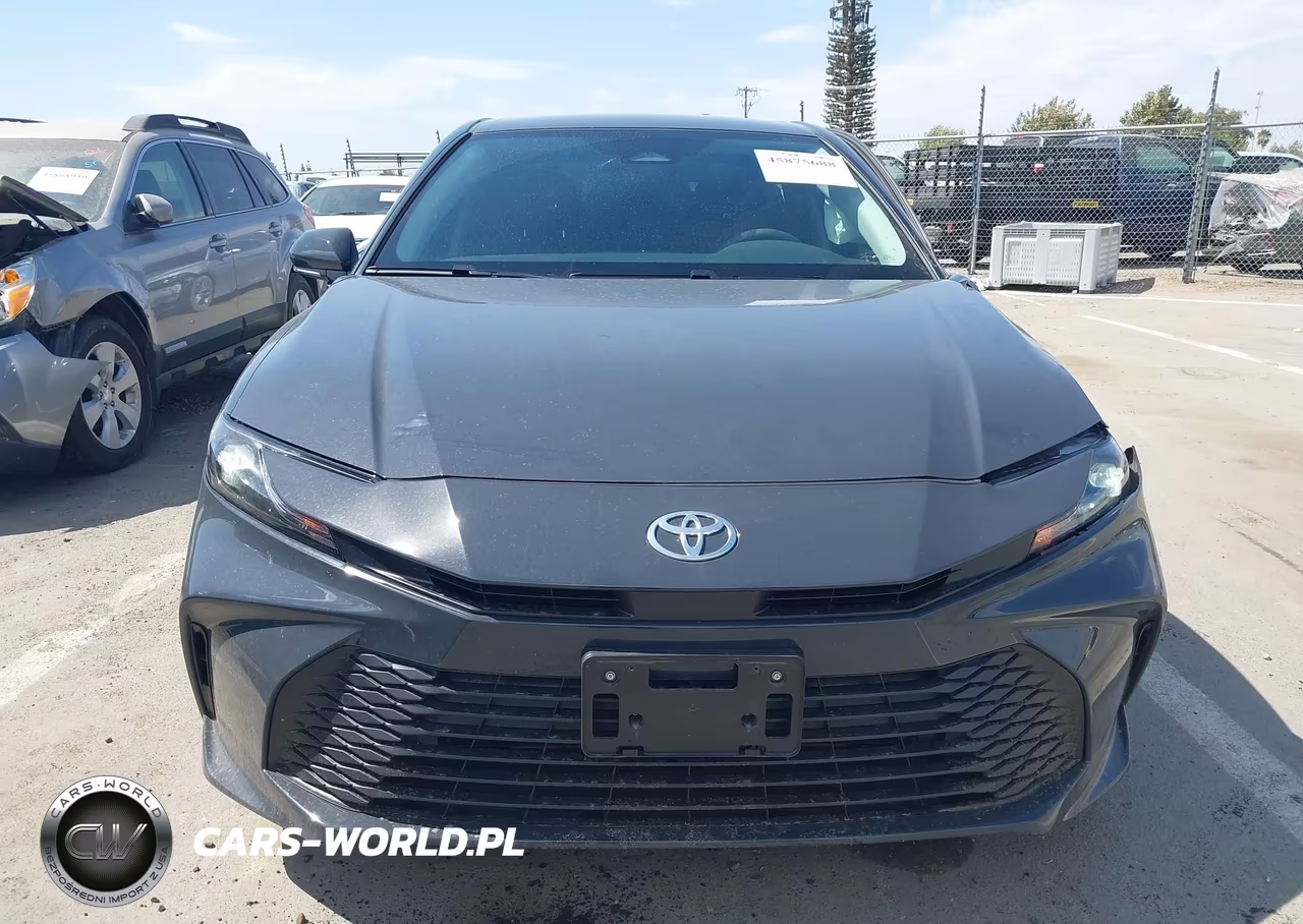 2026 Toyota Camry Le VIN:4T1DBADK2TU547356 - 17