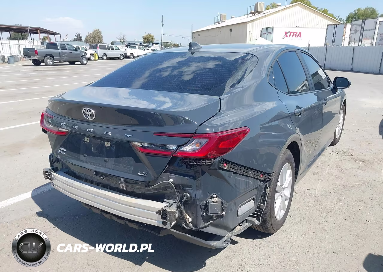 2026 Toyota Camry Le VIN:4T1DBADK2TU547356 - 4