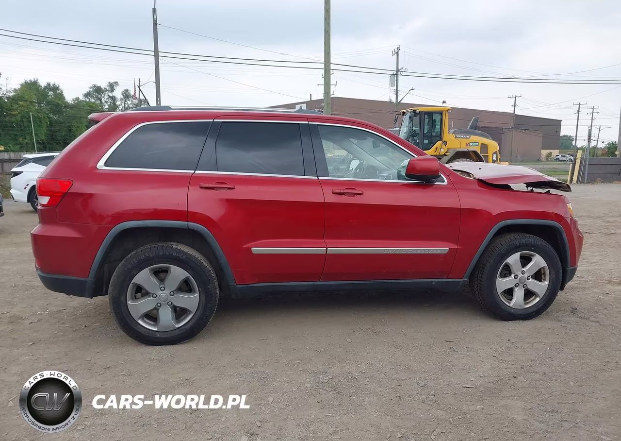 2011 Jeep Grand Cherokee Laredo VIN:1J4RR4GG5BC655791 - 13