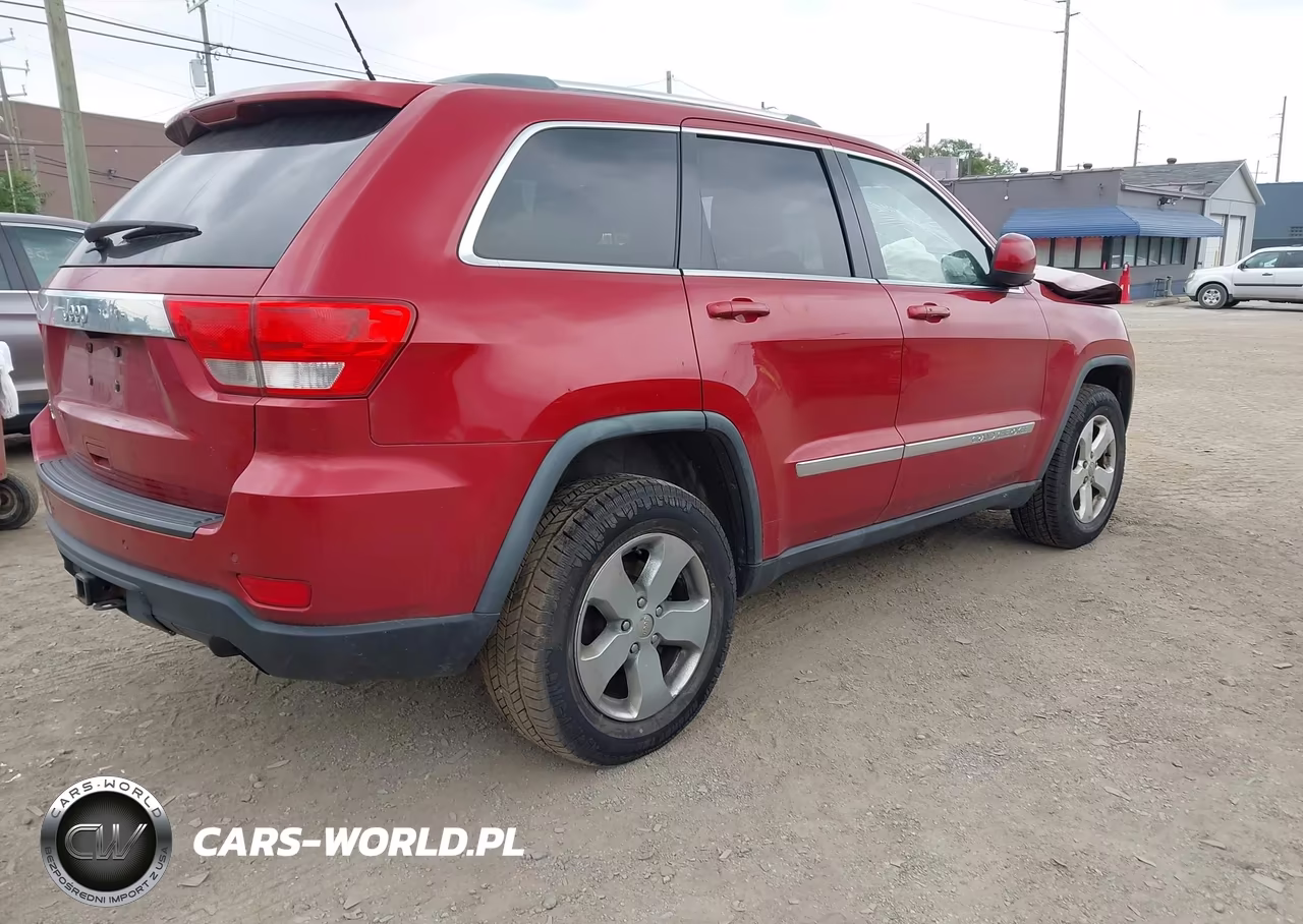 2011 Jeep Grand Cherokee Laredo VIN:1J4RR4GG5BC655791 - 4