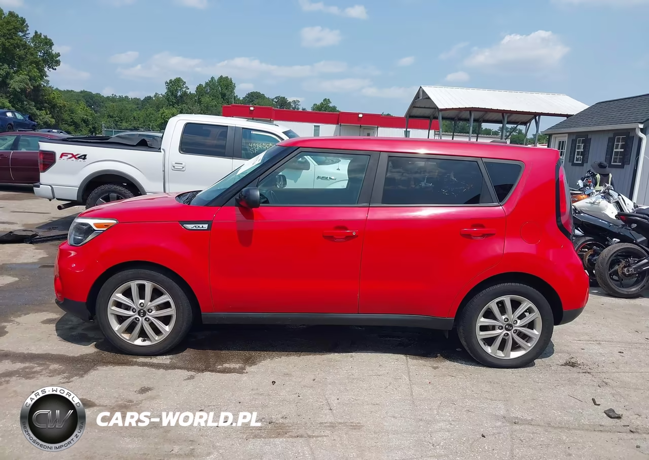 2018 Kia Soul + VIN:KNDJP3A59J7507600 - 14