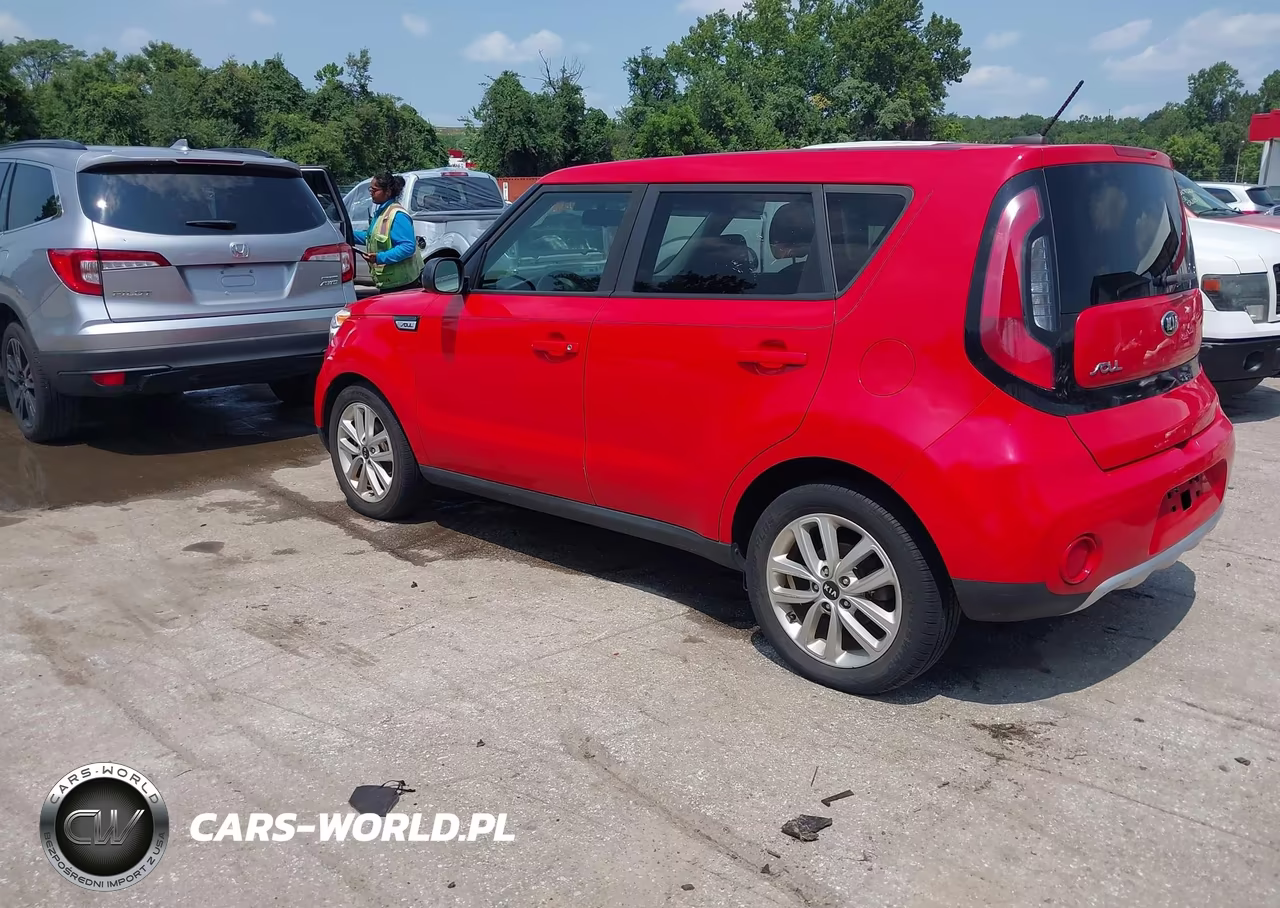 2018 Kia Soul + VIN:KNDJP3A59J7507600 - 3