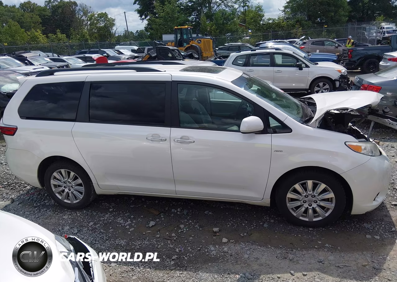 2017 Toyota Sienna Xle 7 Passenger VIN:5TDDZ3DC3HS156104 - 13