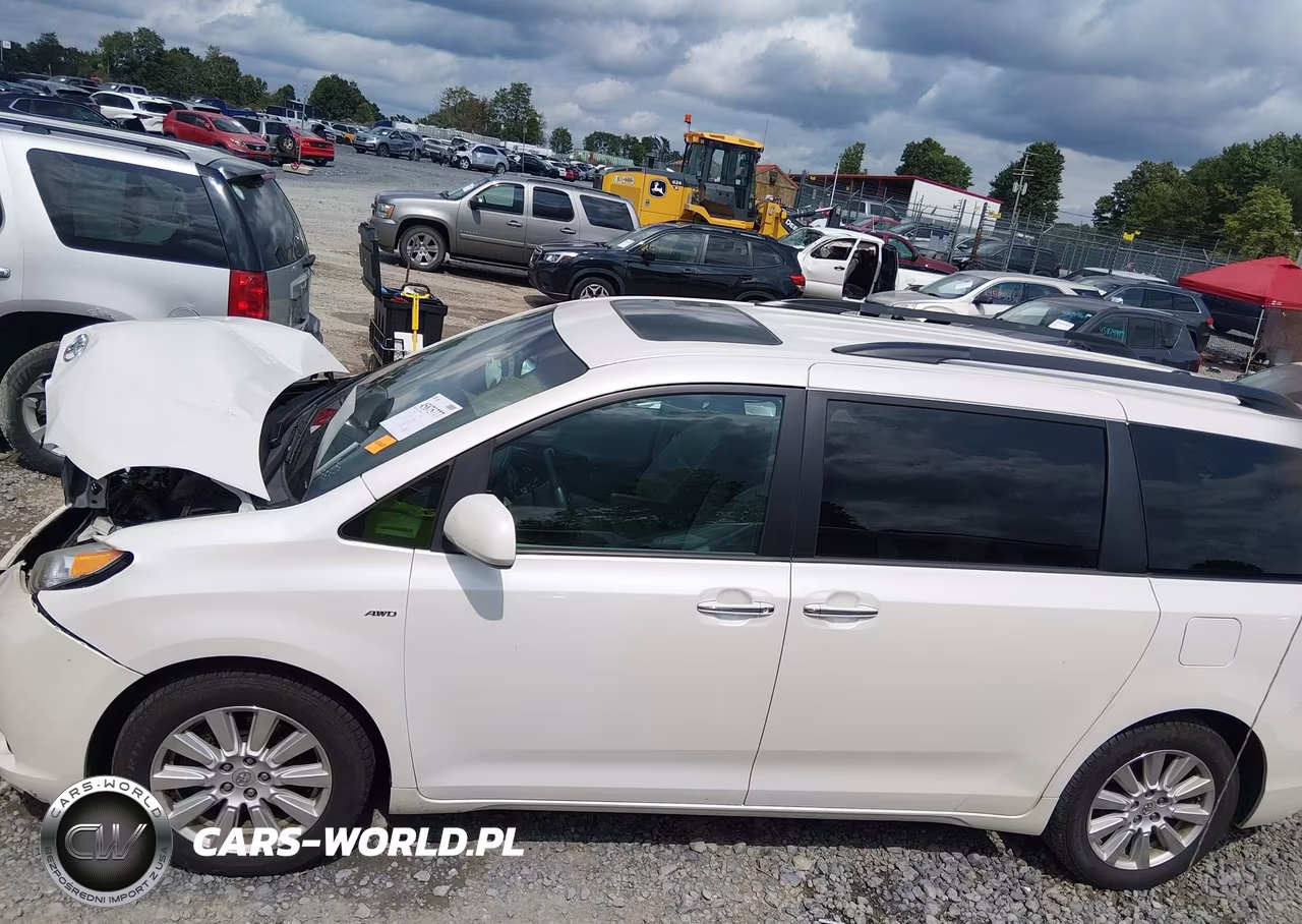 2017 Toyota Sienna Xle 7 Passenger VIN:5TDDZ3DC3HS156104 - 14