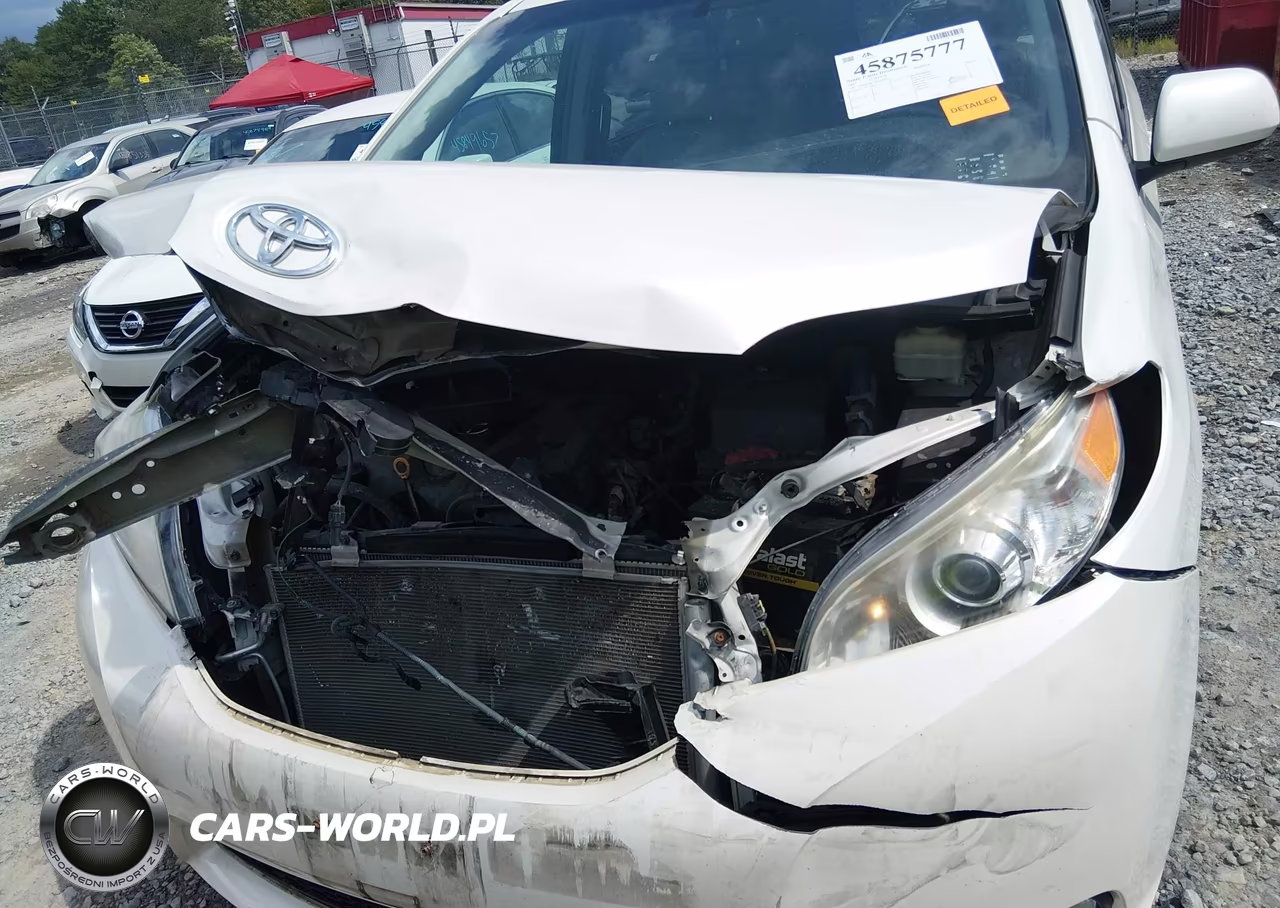 2017 Toyota Sienna Xle 7 Passenger VIN:5TDDZ3DC3HS156104 - 6