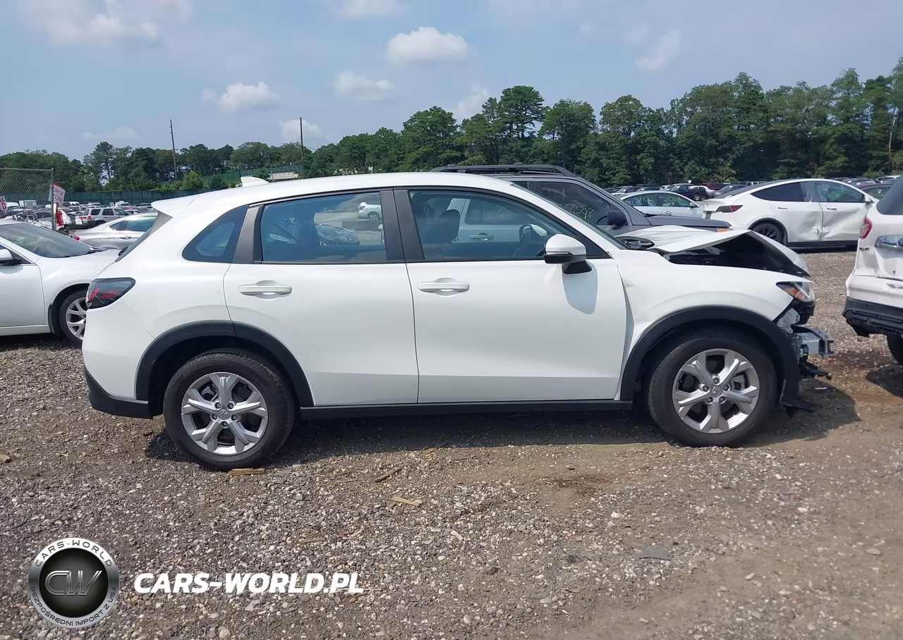 2025 Honda Hr-V Awd Lx VIN:3CZRZ2H34SM713369 - 13