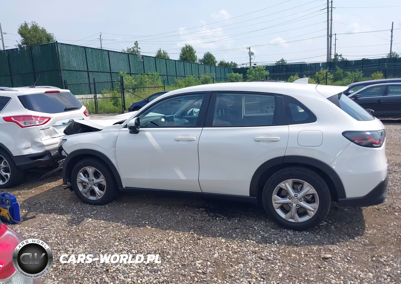 2025 Honda Hr-V Awd Lx VIN:3CZRZ2H34SM713369 - 14