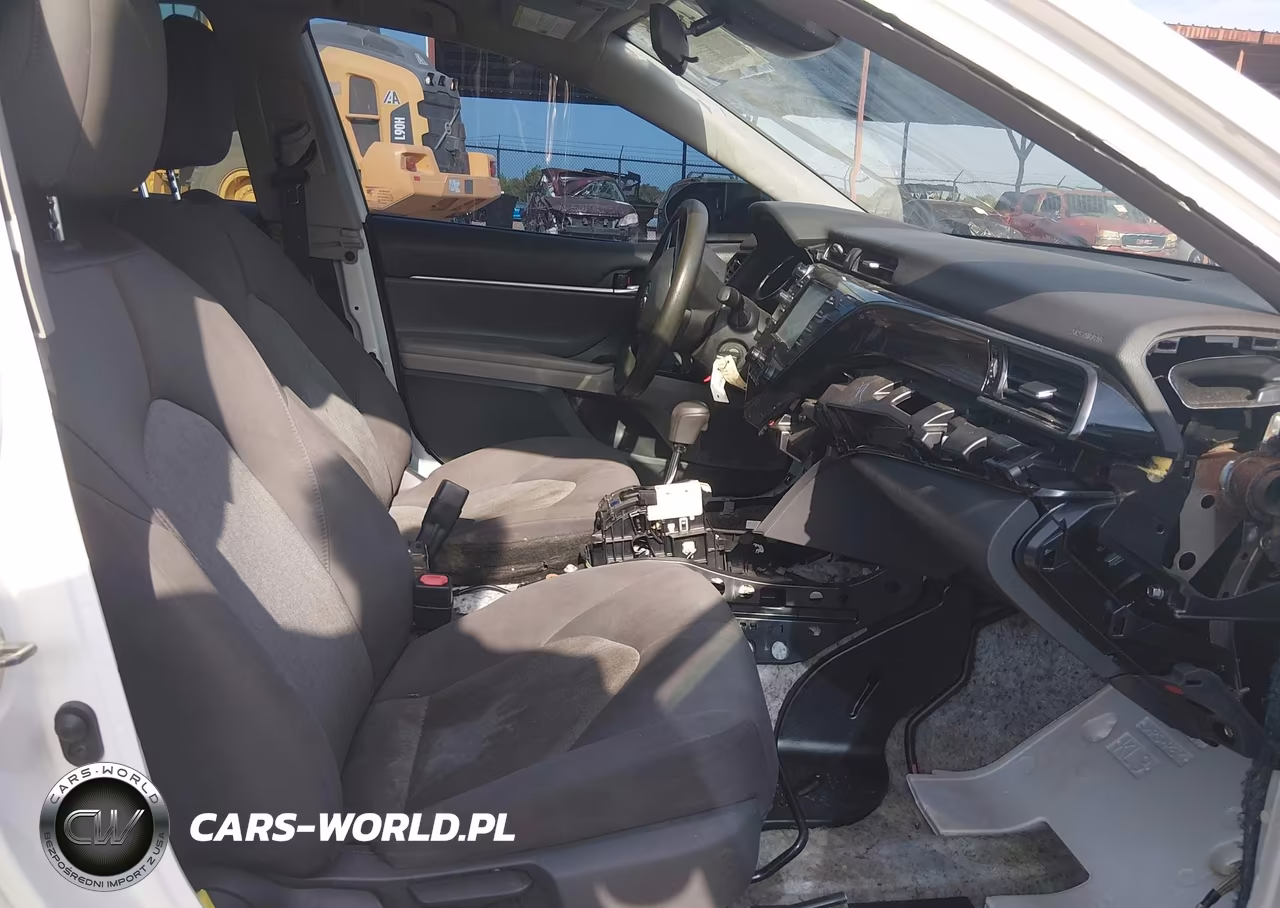 2020 Toyota Camry Le VIN:4T1C11AK1LU996997 - 5