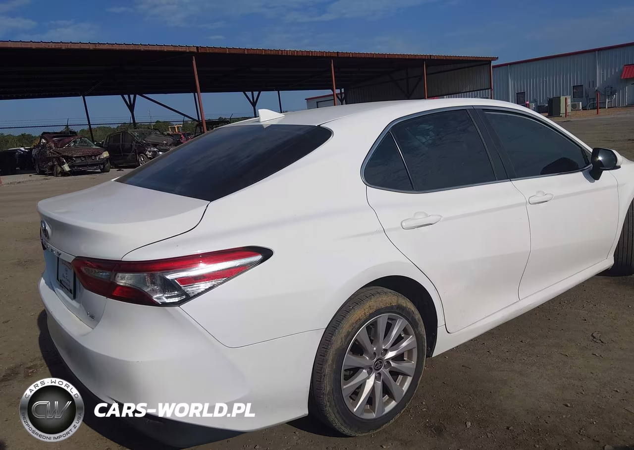 2020 Toyota Camry Le VIN:4T1C11AK1LU996997 - 6