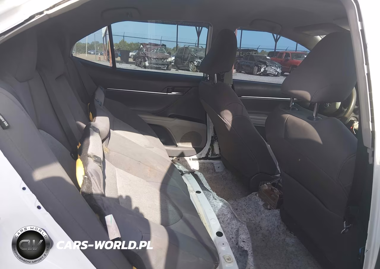 2020 Toyota Camry Le VIN:4T1C11AK1LU996997 - 8