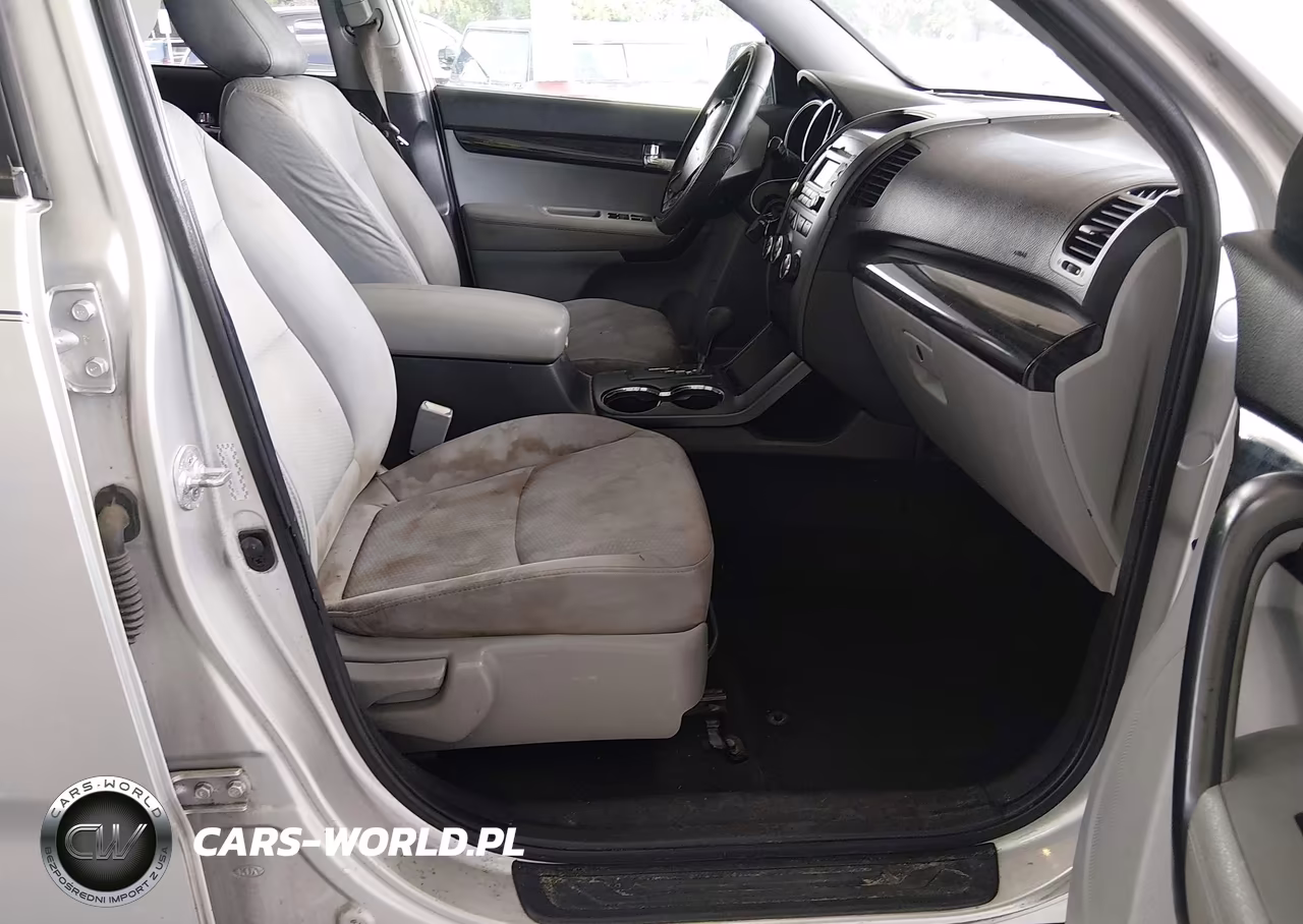2011 Kia Sorento Lx VIN:5XYKTDA28BG060144 - 5