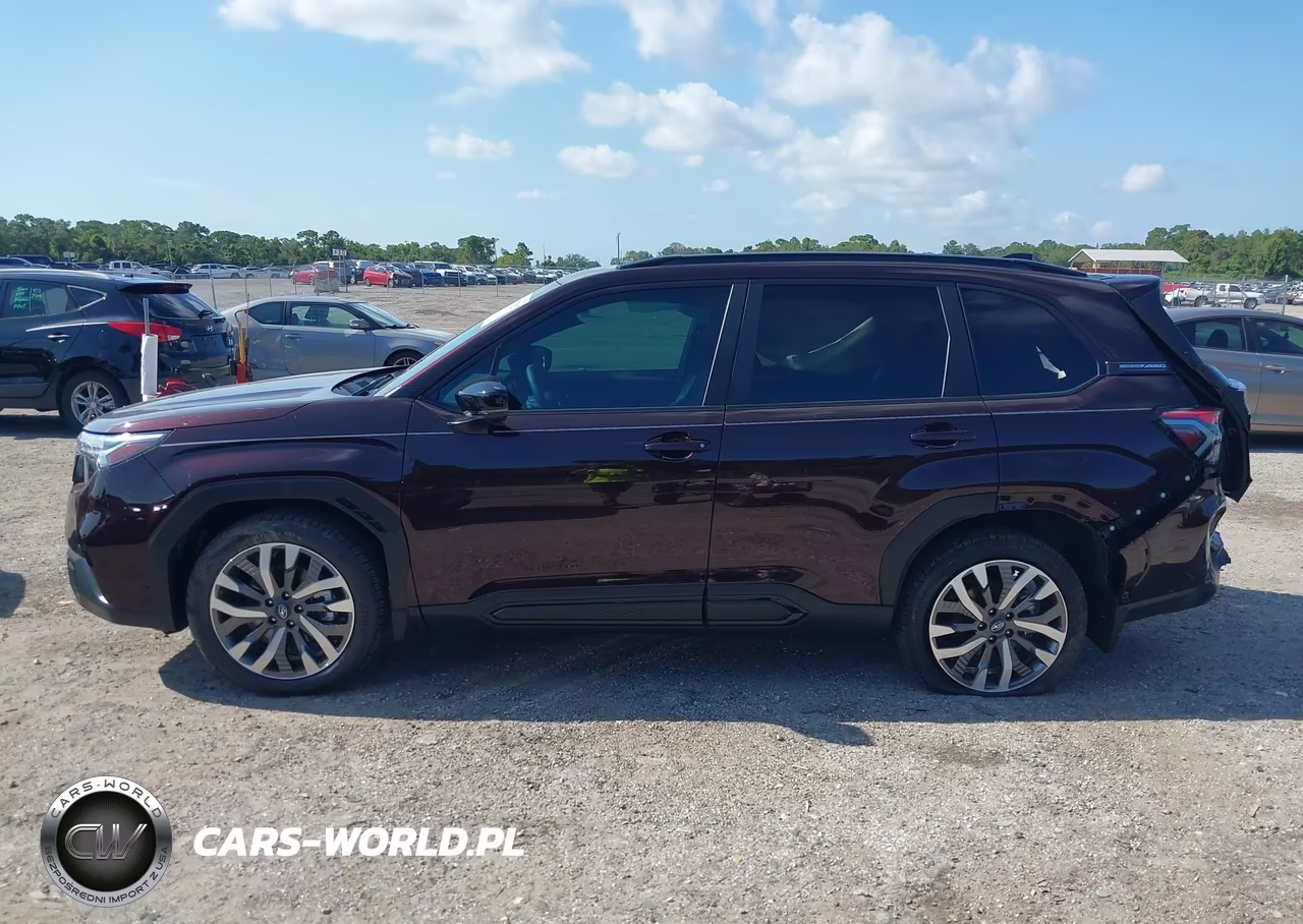 2026 Subaru Forester Touring VIN:4S4SLDT69T3074863 - 14