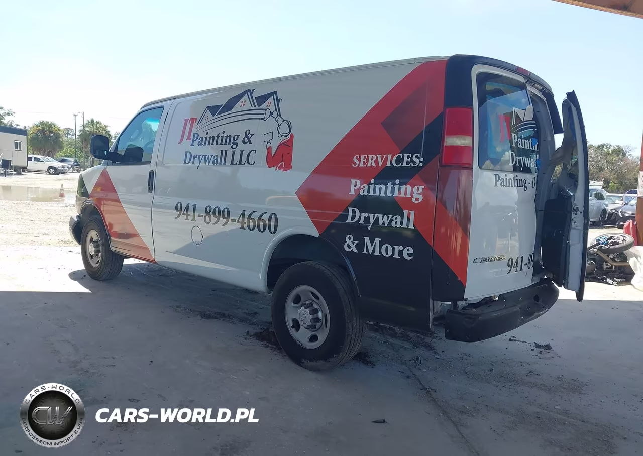 2018 Chevrolet Express 2500 Work Van VIN:1GCWGAFPXJ1180695 - 3