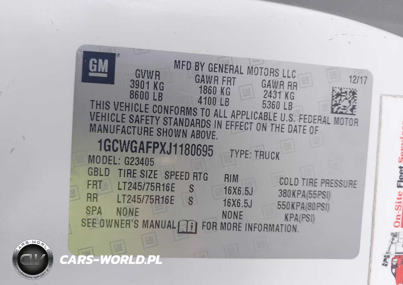 2018 Chevrolet Express 2500 Work Van VIN:1GCWGAFPXJ1180695 - 9
