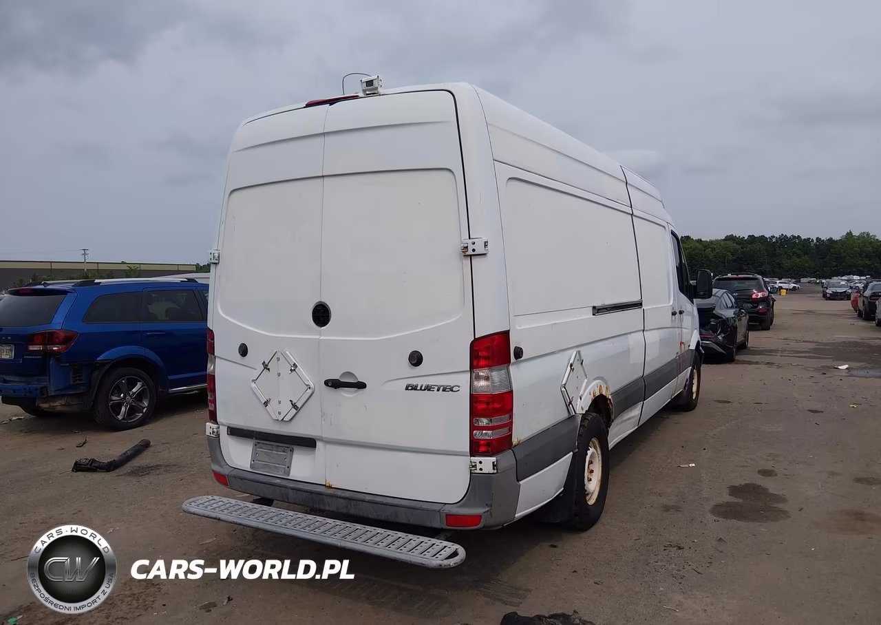 2011 Mercedes-Benz Sprinter 2500 High Roof VIN:WD3PE8CB1B5584159 - 4