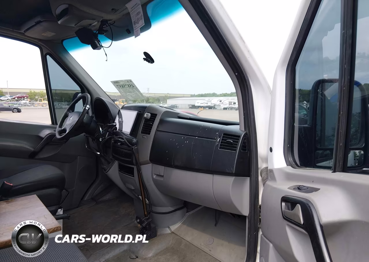 2011 Mercedes-Benz Sprinter 2500 High Roof VIN:WD3PE8CB1B5584159 - 5