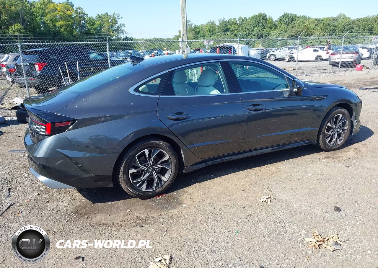 2024 Hyundai Sonata Sel VIN:KMHL64JA7RA366731 - 4