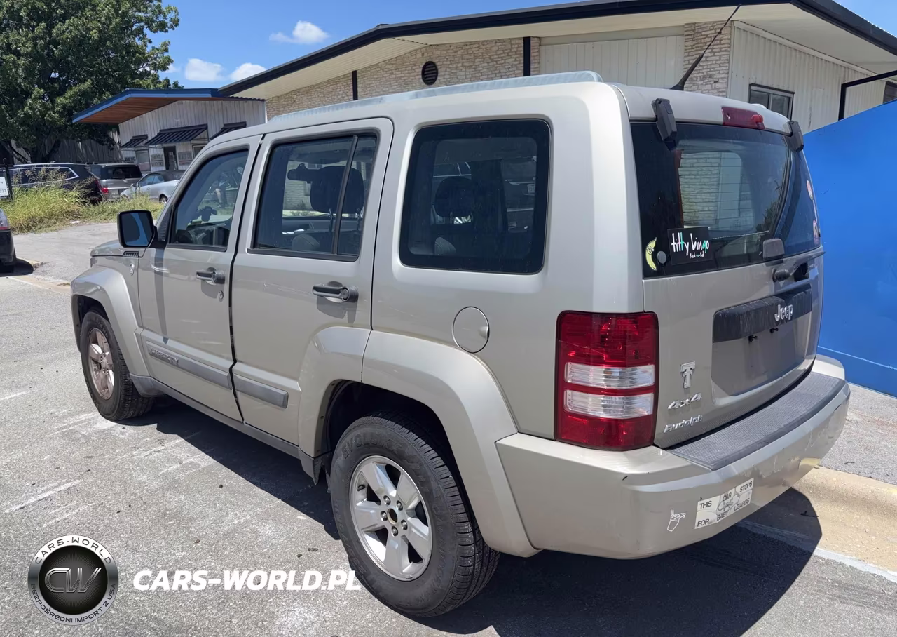 2011 Jeep Liberty Sport VIN:1J4PN2GK2BW571017 - 3