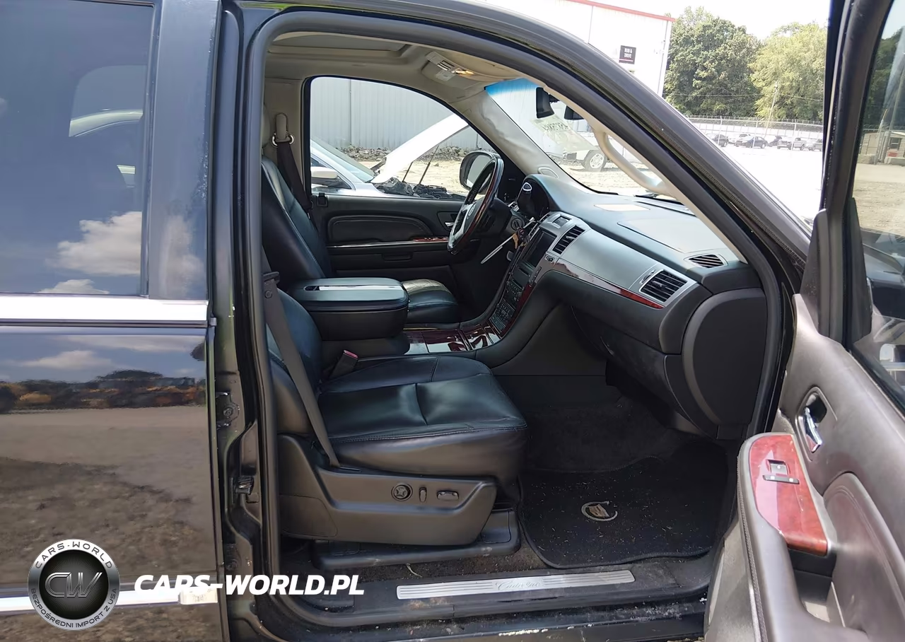 2007 Cadillac Escalade VIN:1GYEC63877R308039 - 5