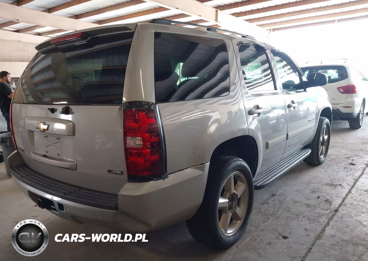 2007 Chevrolet Tahoe Lt VIN:1GNFK13037J393896 - 4