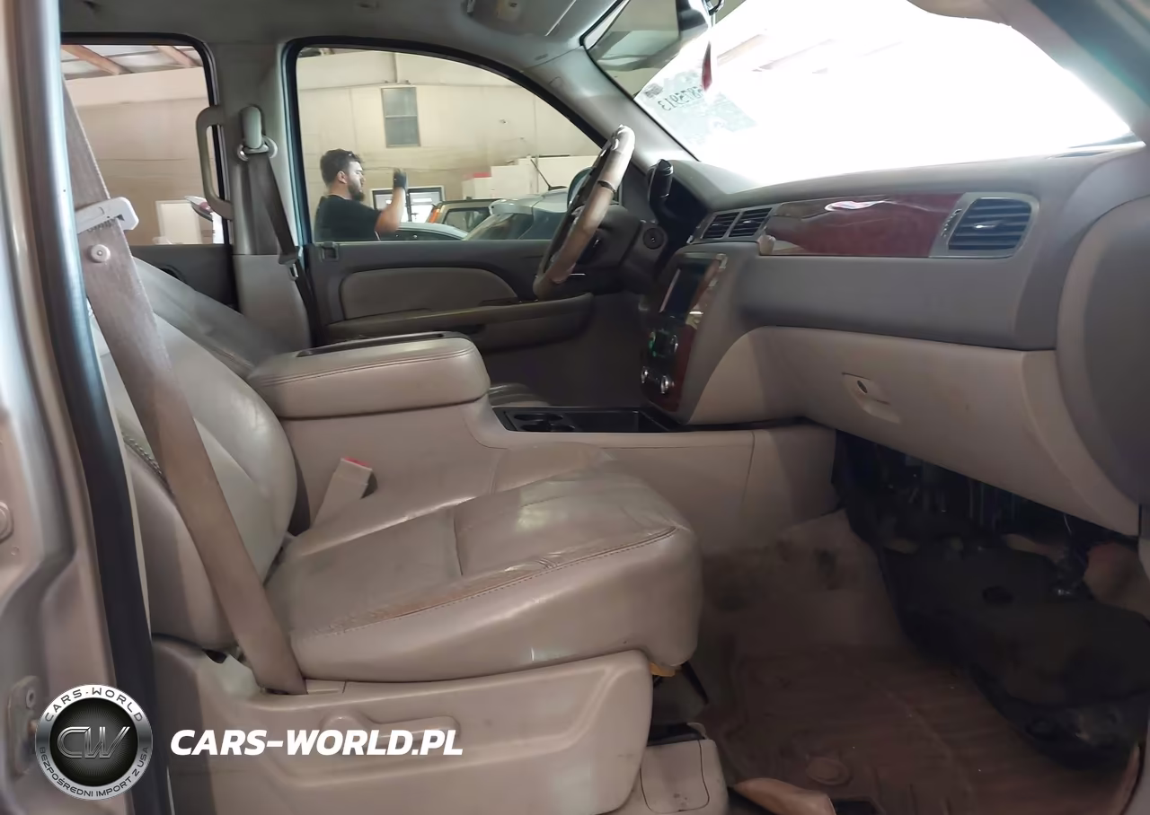 2007 Chevrolet Tahoe Lt VIN:1GNFK13037J393896 - 5