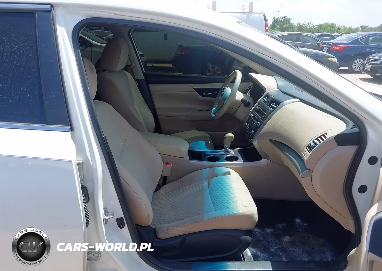 2015 Nissan Altima 2.5 S VIN:1N4AL3AP4FN391003 - 5