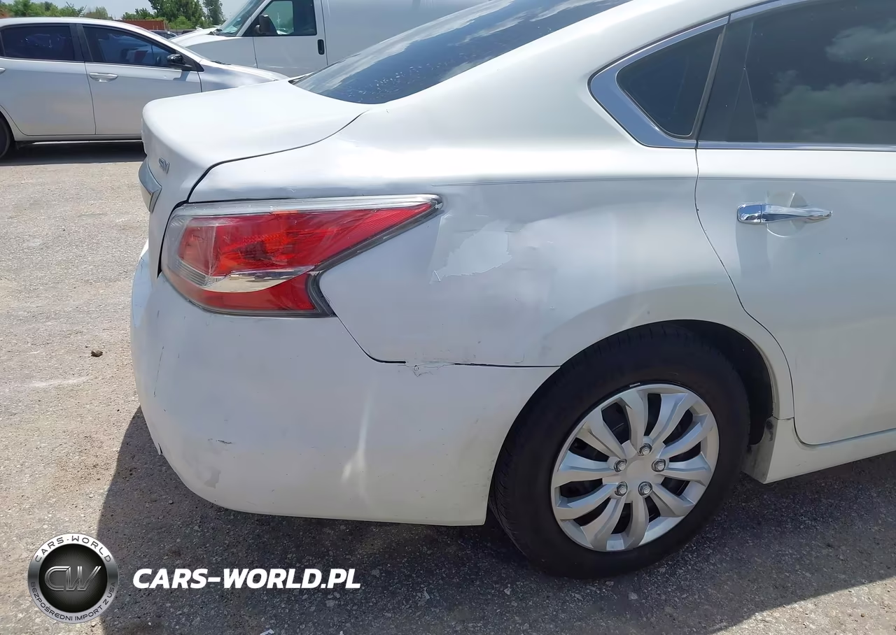 2015 Nissan Altima 2.5 S VIN:1N4AL3AP4FN391003 - 6